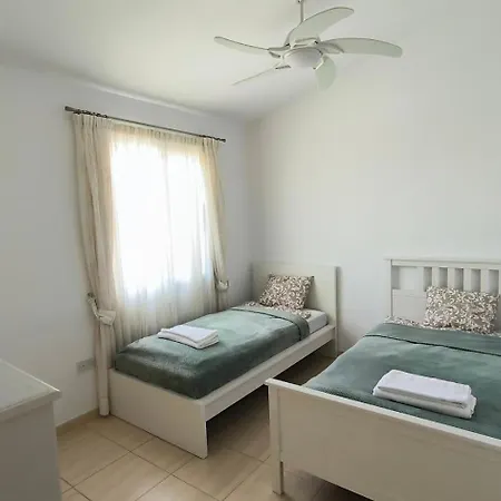 Sophia Bay Home- Next To Coral Bay *