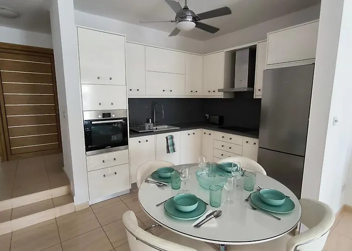 Sophia Bay Home- Next To Coral Bay * Pegeia