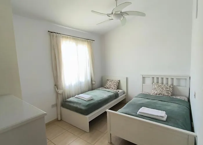 Sophia Bay Home- Next To Coral Bay *